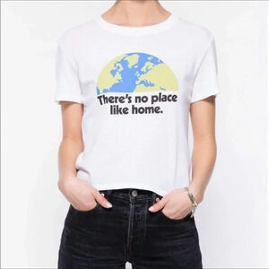 NWT Urban Riot There’s No Place Like Home Graphic Short Sleeve Crop T-shirt XS